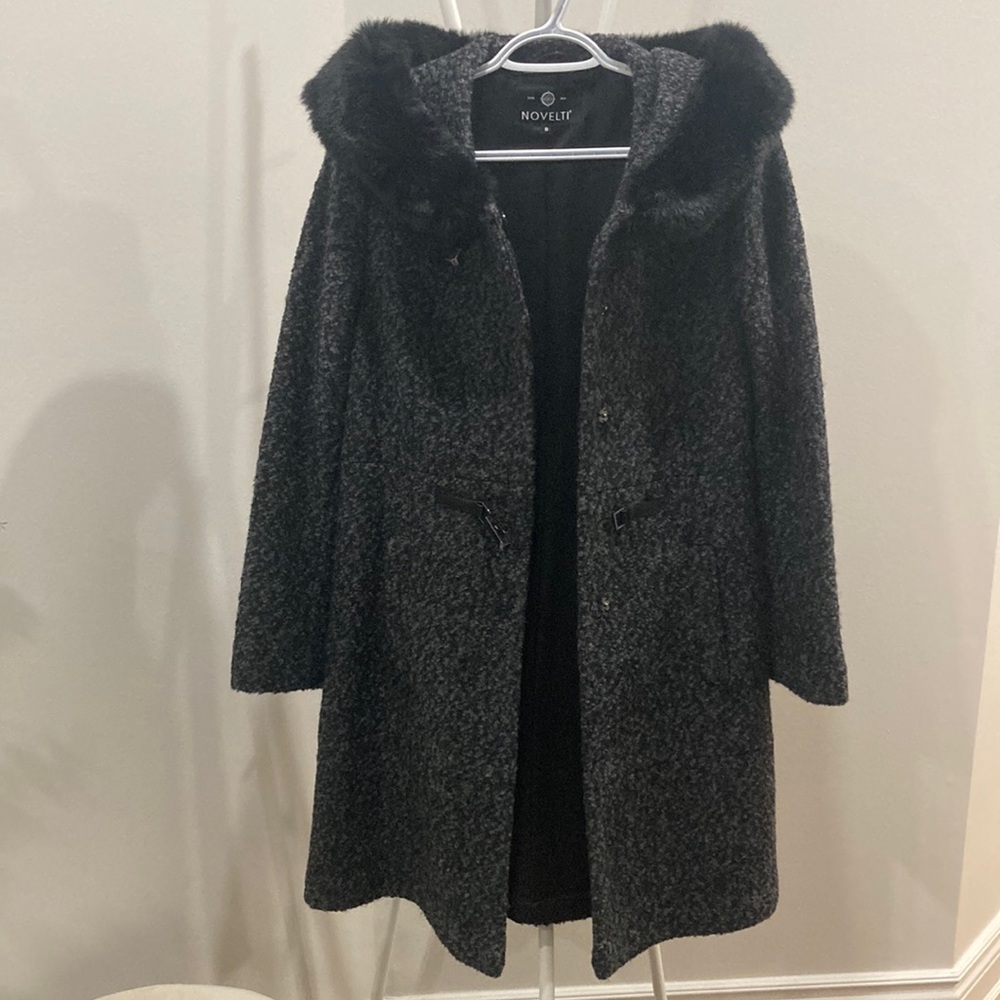 Tweed/Textured/Boucle winter coat with fur hood from a Laura brand
